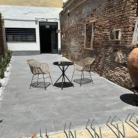 Centro Estudio Trinidad Malaga 3 エクステリア 写真
